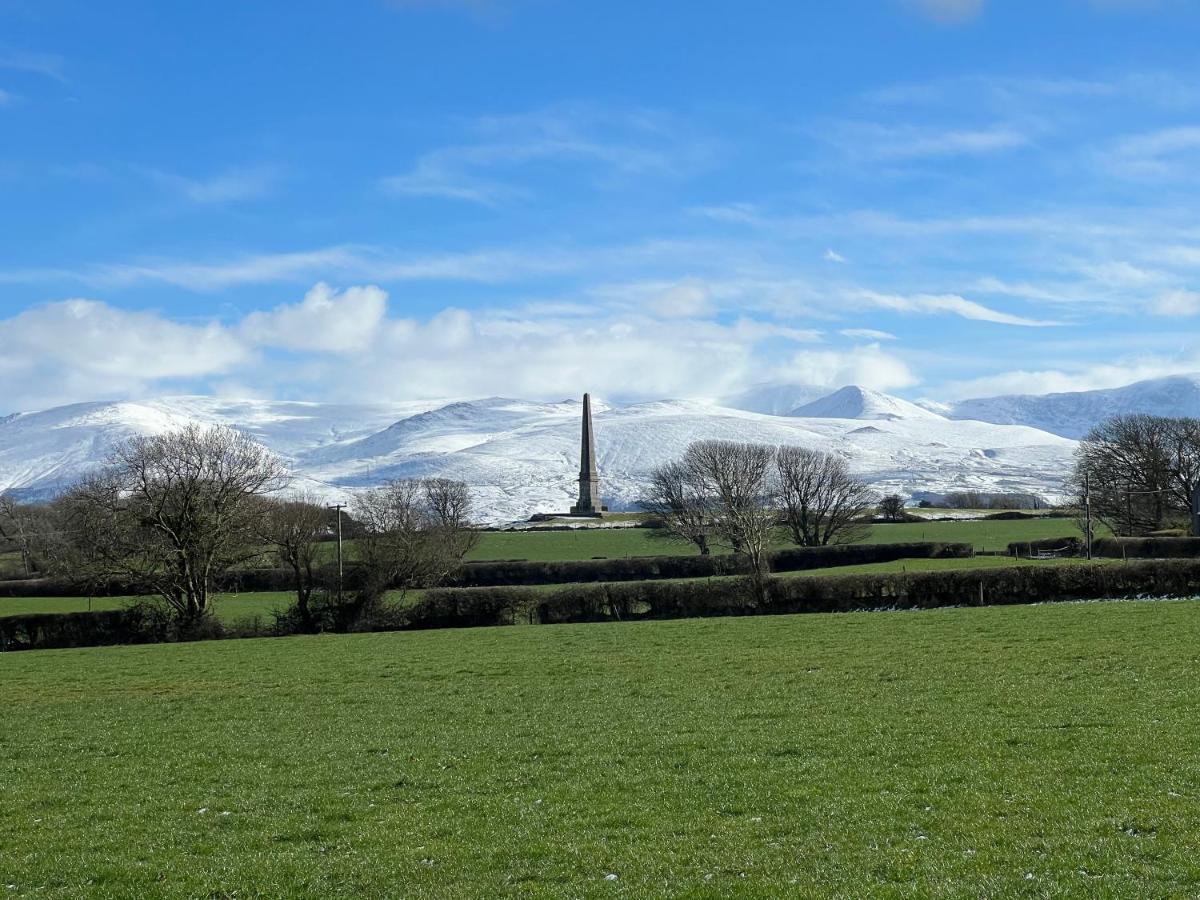 3 Bed Detached Cottage- Log Burner Mountain Views Beaumaris Esterno foto