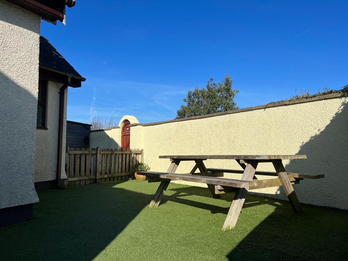 3 Bed Detached Cottage- Log Burner Mountain Views Beaumaris Esterno foto