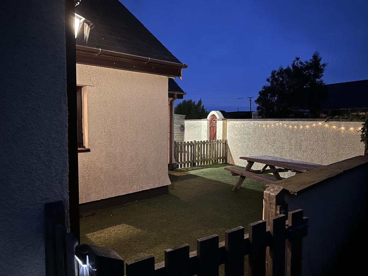 3 Bed Detached Cottage- Log Burner Mountain Views Beaumaris Esterno foto