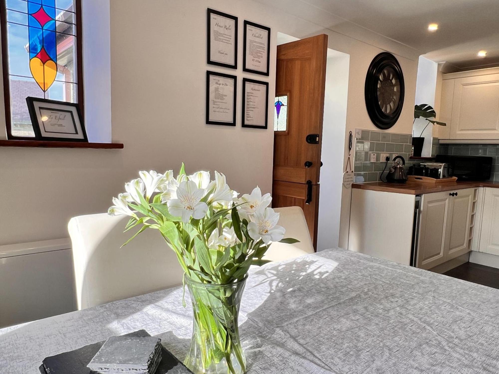 3 Bed Detached Cottage- Log Burner Mountain Views Beaumaris Esterno foto
